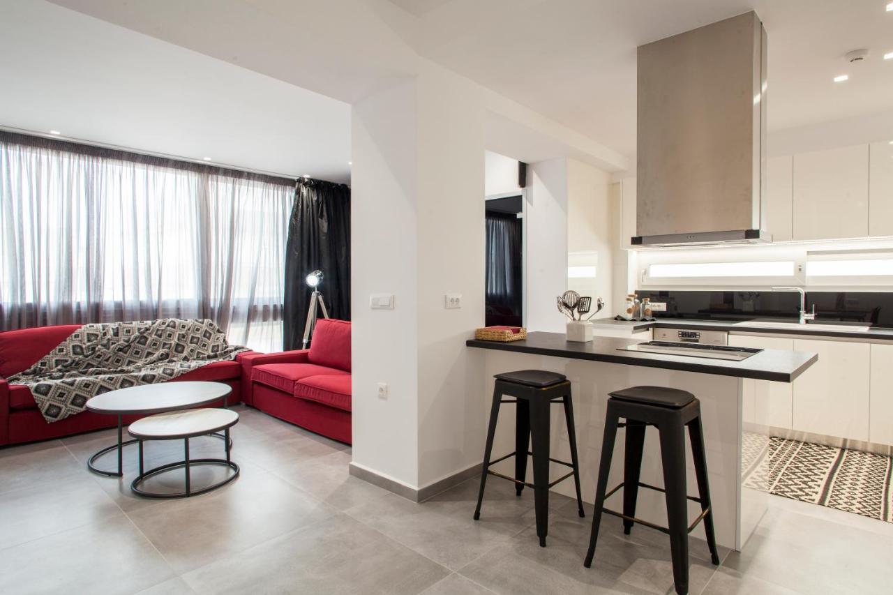Emfasis Loft Spacious And Elegant Heraklion Exterior photo