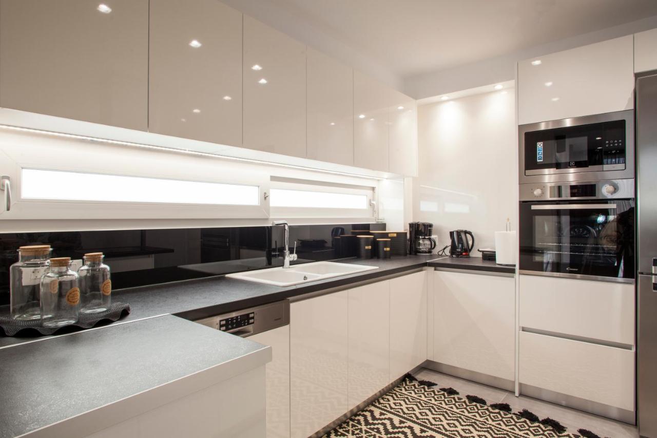 Emfasis Loft Spacious And Elegant Heraklion Exterior photo
